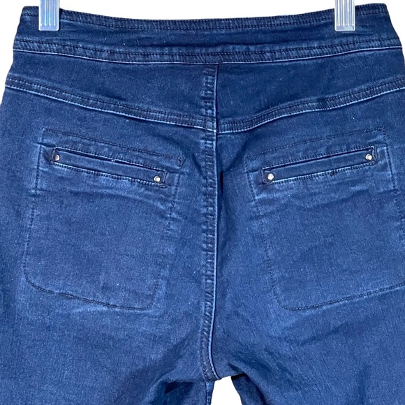 Euro Classic Dark Wash Bermuda Shorts With Lots of Stretch Size 0 Fits Size 2 - Picture 8 of 10